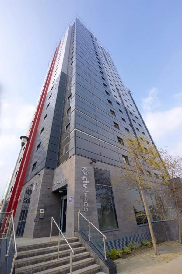 Small Double Ensuite Room Next To The City Centre Leeds  Exterior photo